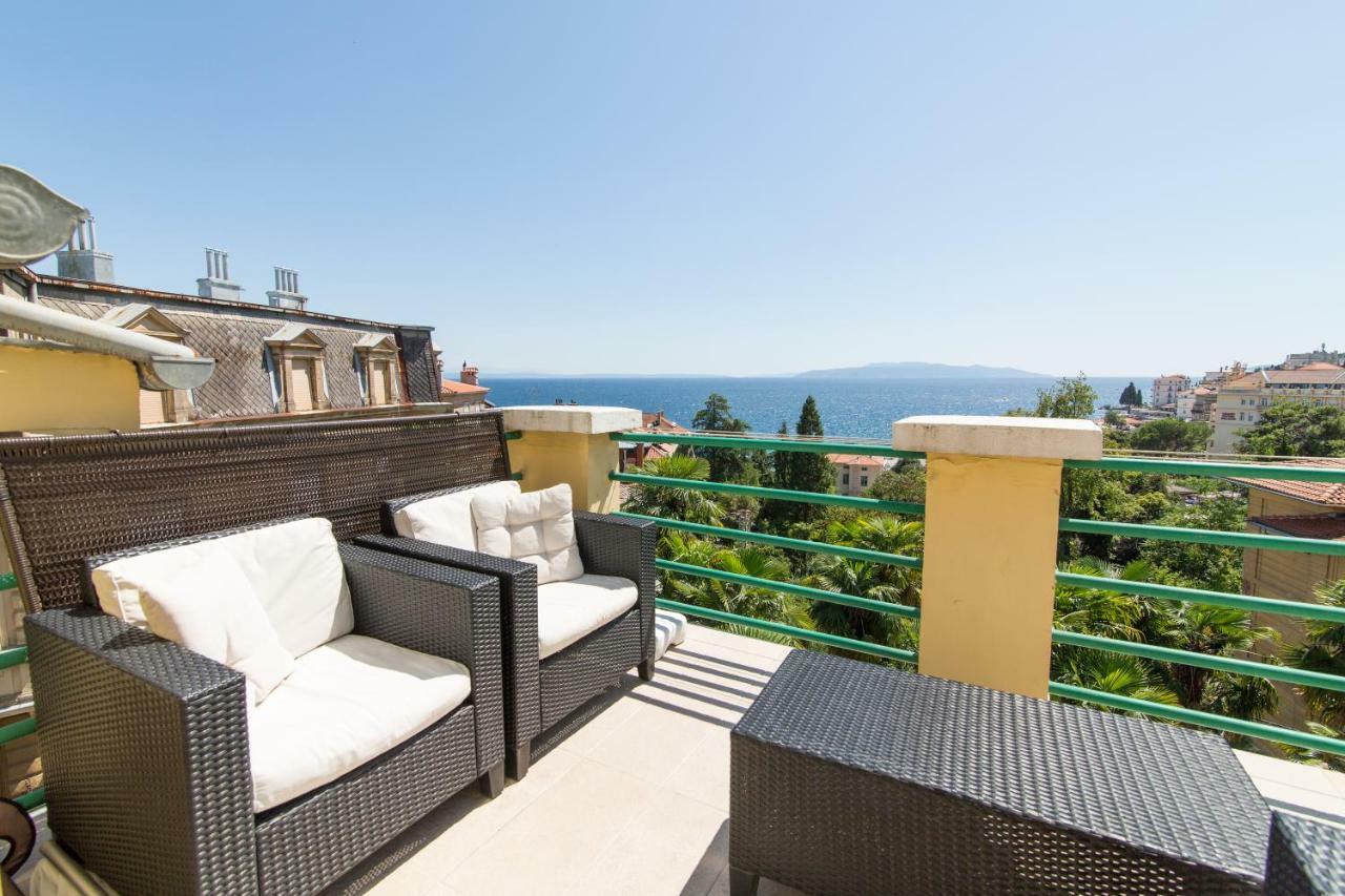 Astro Hungarian Villa: Penthouse with Green Beach Views Opatija Exterior photo